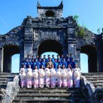 Quảng bá hình ảnh áo dài ngũ thân