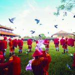 Sự giao thoa của dòng chảy Đông – Tây