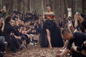 Thanh Hằng phong thái đỉnh cao tại show của Hà Duy