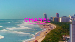 Chanel giới thiệu BST The Cruise 2022/23 tại bãi biển Miami
