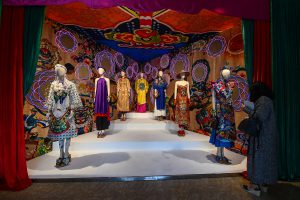 Thuy Design House tôn vinh văn hóa truyền thống Việt Nam trong triển lãm Mộng Bình Thường