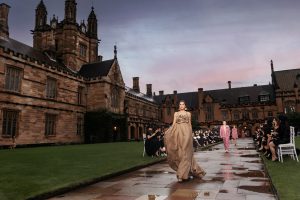 NTK Đỗ Mạnh Cường giới thiệu 160 mẫu thiết kế trong show diễn tại Úc