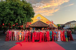 VUNGOC&SON mang cảm hứng phương Đông vào BST Cruise 2023