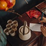 Người trẻ ăn Tết phương xa