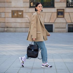 Từ biểu tượng nhan sắc