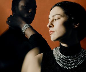 Hermes Chaine d’ancre 2024 tái định nghĩa dạng thức hình học qua ngôn ngữ thiết kế xa xỉ