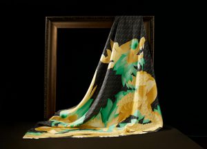 Theo dấu tằm tơ