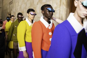 Thu/Đông 2024: Marc Jacobs ở xứ sở thần tiên