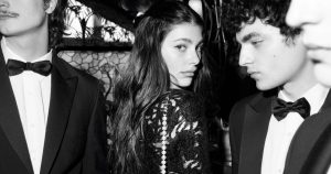 Hollywood thập niên 40 trong BST Thu/Đông 2024/25 của CHANEL