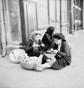 Thời nào, tóc nấy!