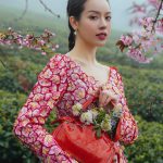 Trăm hoa đua nở