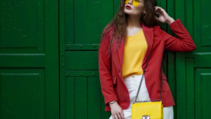 Phong cách ngày Tết Độc lập: 5 công thức phối đồ với sắc đỏ – vàng cực cuốn