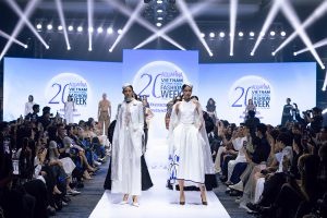 Aquafina Vietnam International Fashion Week tôn vinh bản sắc riêng trong mùa 20 rực rỡ