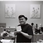 Gặp gỡ NTK gốc Việt thiết kế bìa đĩa nhạc cho sao quốc tế